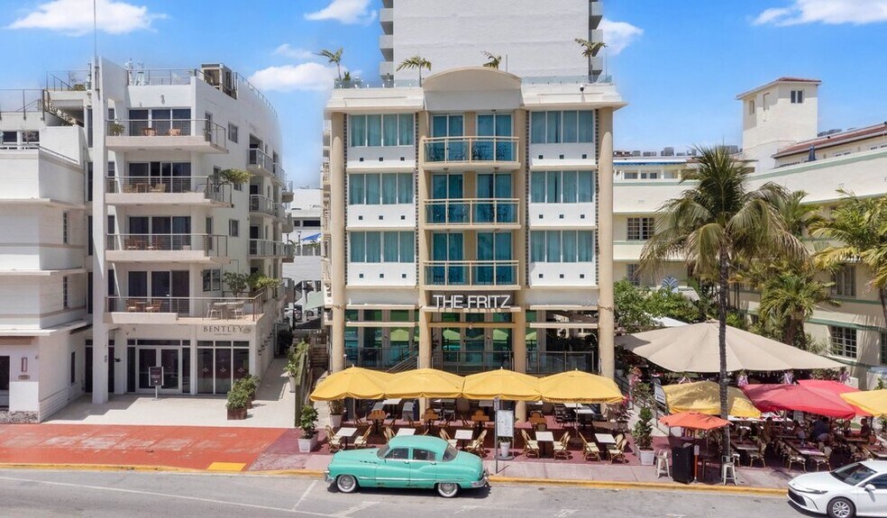 524 Ocean Dr, Miami Beach, FL à vendre - Photo de l’immeuble – Image 2 sur 18