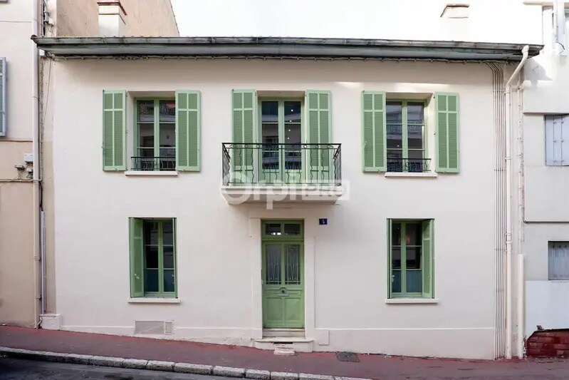 Local d'activités dans Cannes à vendre Photo de l’immeuble– Image 1 sur 8