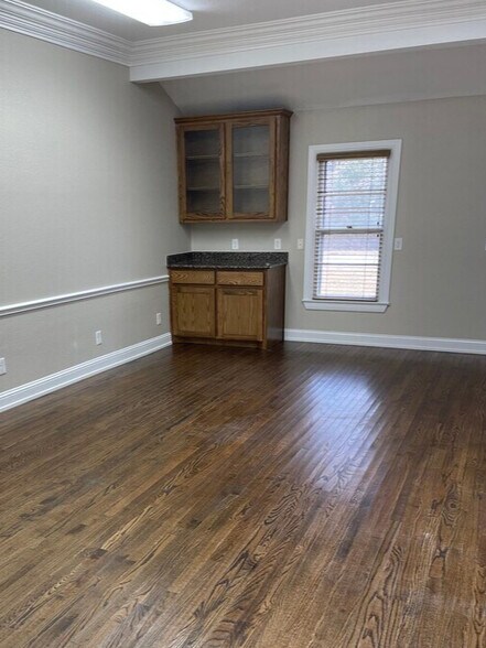 417 W Wall St, Grapevine, TX à louer - Photo intérieure – Image 2 sur 7