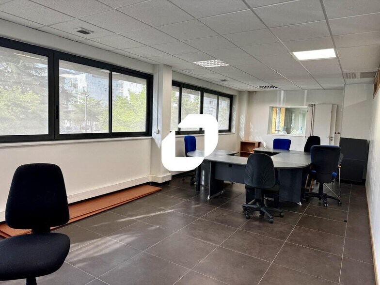 Bureau dans Grenoble à louer - Photo intérieure – Image 2 sur 13