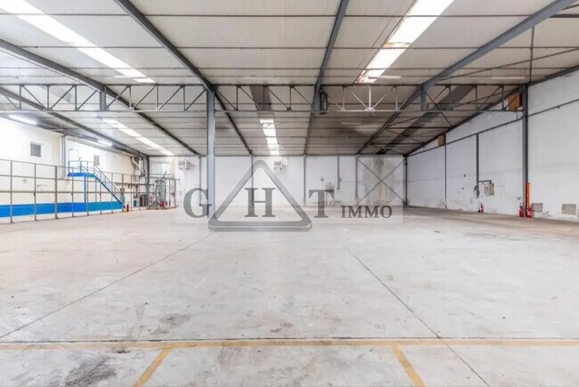 Plus de détails pour Industriel/Logistique à vendre