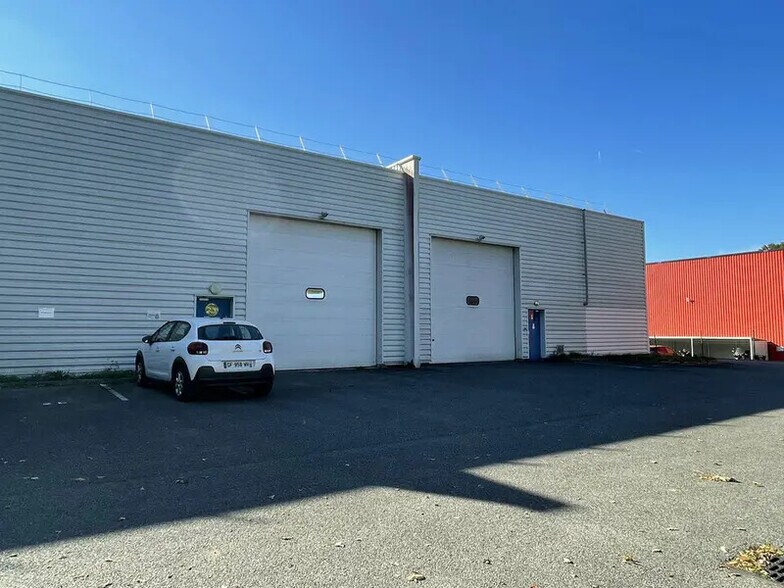 Industriel/Logistique dans La Chapelle-sur-Erdre à louer - Photo de l’immeuble – Image 1 sur 4