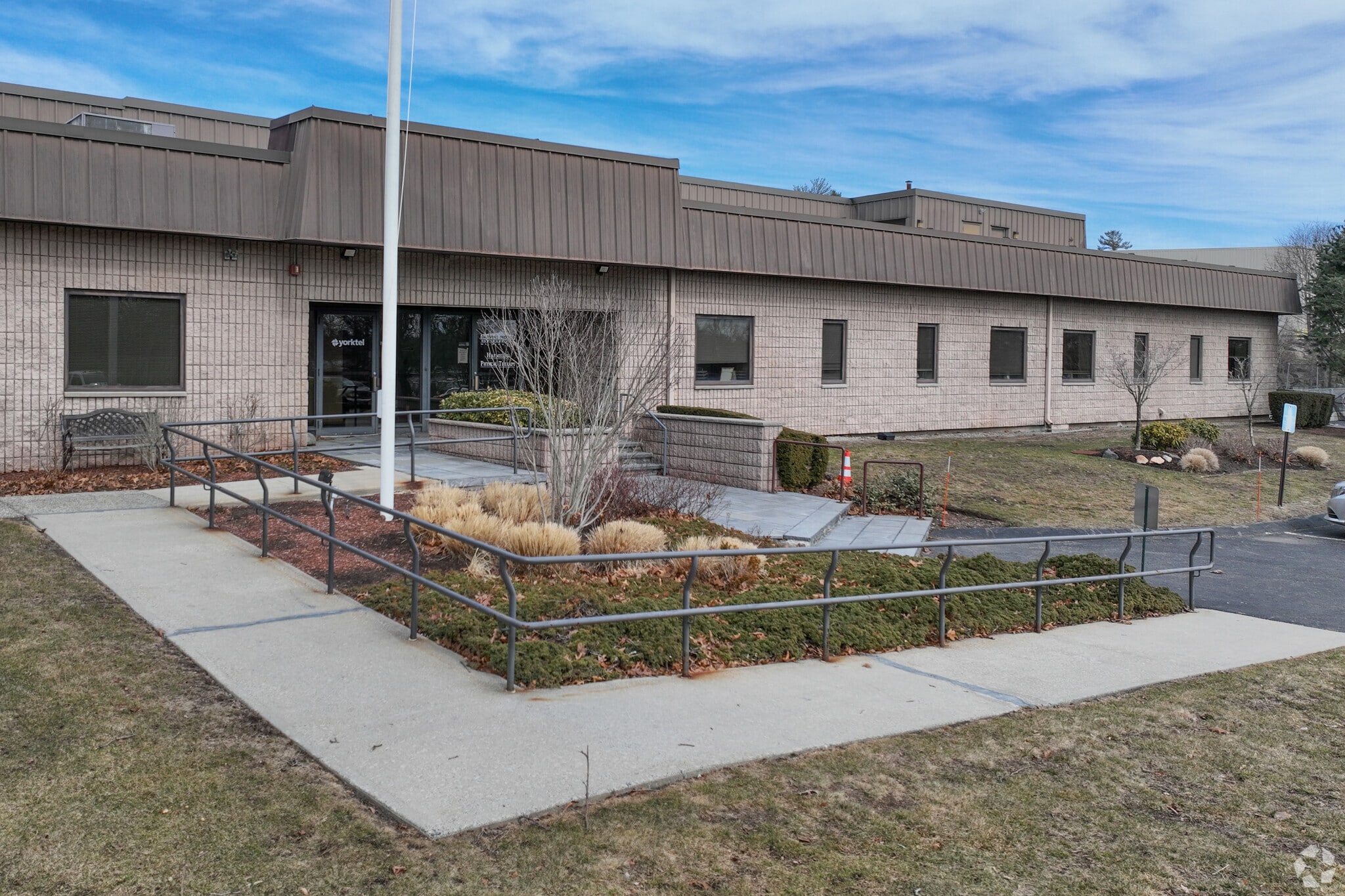 33 Upton Dr, Wilmington, MA à louer Photo principale– Image 1 sur 7