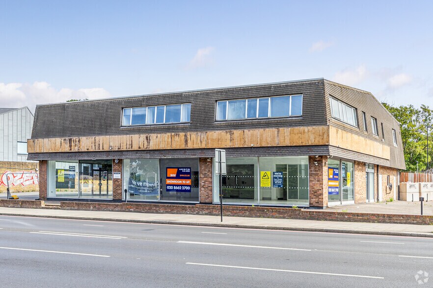 359 Bromley Rd, Londres à louer - Photo principale – Image 1 sur 2