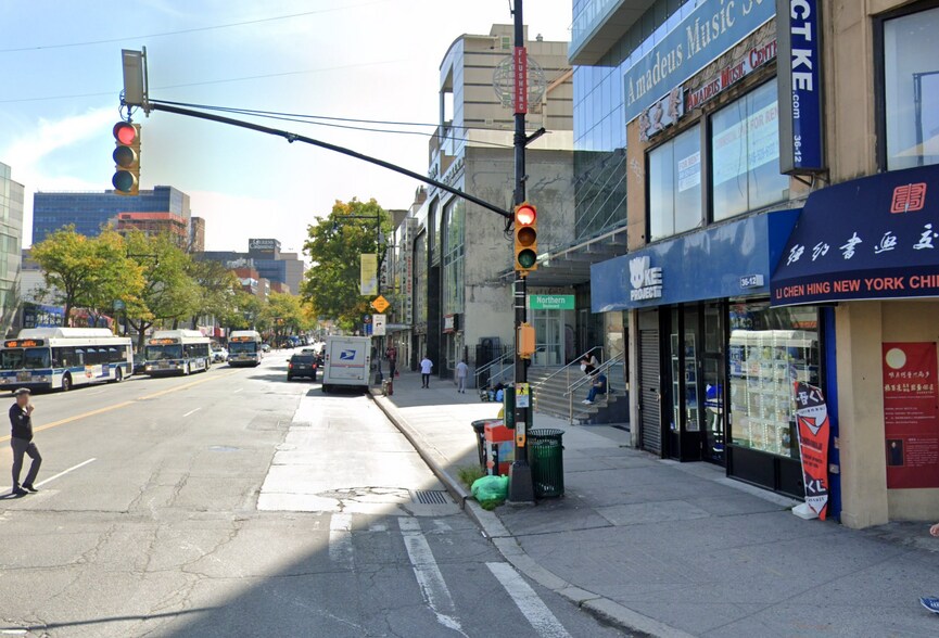 3612 Main St, Flushing, NY à louer - Photo de l’immeuble – Image 3 sur 4