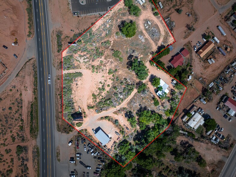 1431 Arnel Ln, Moab, UT à vendre - Photo de l’immeuble – Image 3 sur 31