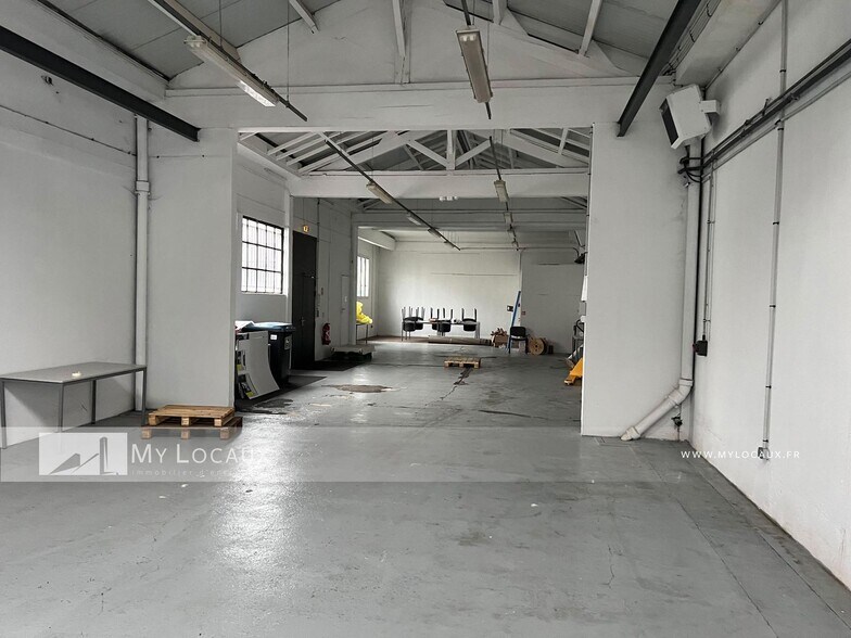 Local d’activités dans Saint-Denis à louer - Photo intérieure – Image 2 sur 6