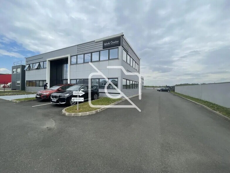 Industriel/Logistique dans Égly à louer - Photo de l’immeuble – Image 2 sur 4