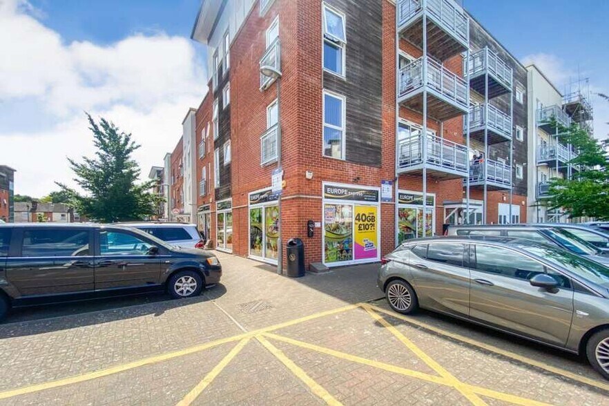 33-35 Compair Crescent, Ipswich à vendre - Photo de l’immeuble – Image 3 sur 4