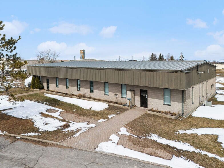 21 Jackson Ln, Mcnab/braeside, ON à louer - Photo de l’immeuble – Image 3 sur 7