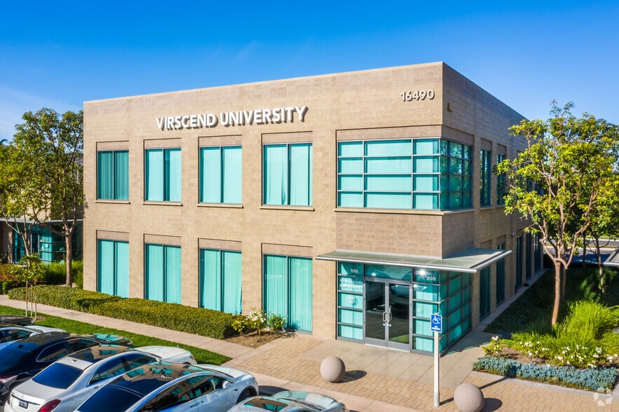 16490 Bake Pky, Irvine, CA à vendre - Photo principale – Image 1 sur 12