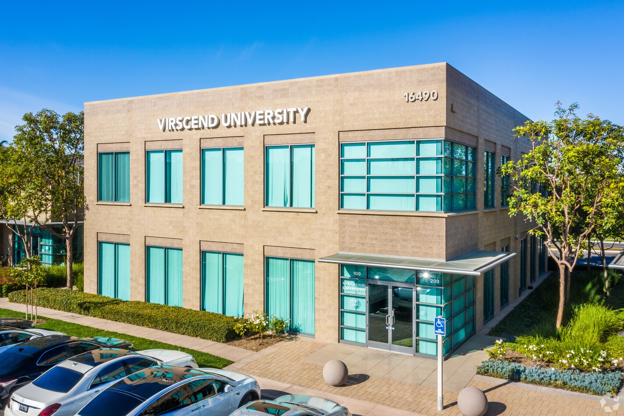16490 Bake Pky, Irvine, CA à vendre Photo principale– Image 1 sur 13