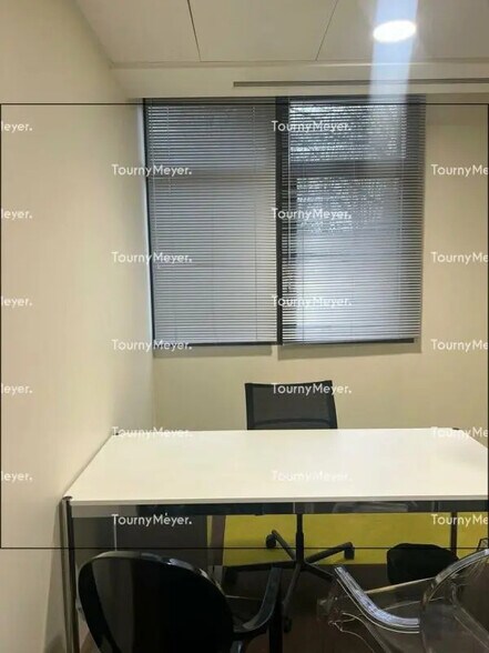 Bureau dans Saint-Grégoire à louer - Photo de l’immeuble – Image 3 sur 9