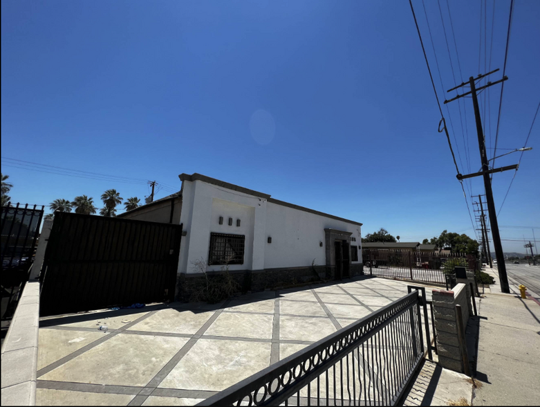 1044 W 1st St, Pomona, CA à louer - Photo de l’immeuble – Image 2 sur 5