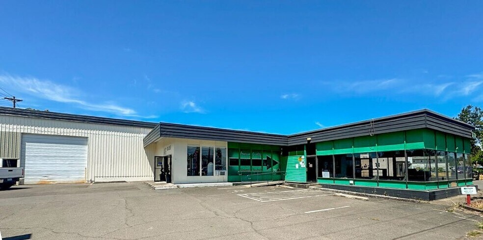 3125 - 3157 Portland Road NE, Salem, OR à vendre - Photo de l’immeuble – Image 2 sur 2