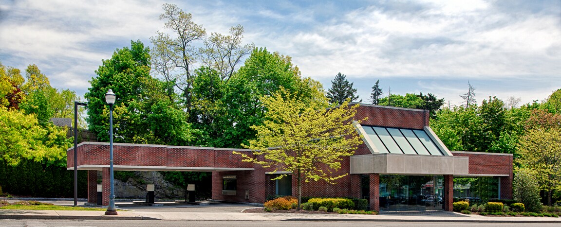 1289 Boston Post Rd, Larchmont, NY à vendre Photo de l’immeuble– Image 1 sur 6