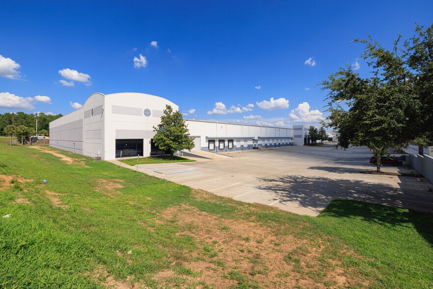 245 Deen Still Rd, Davenport, FL à louer - Photo de l’immeuble – Image 2 sur 20