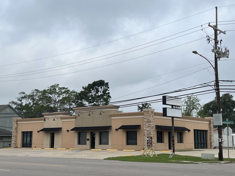 3004 Nederland Ave, Nederland, TX à louer - Photo principale – Image 2 sur 4