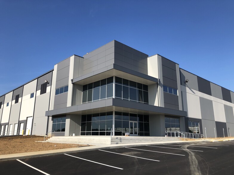 600 Maddox Rd, Mount Juliet, TN à louer - Photo principale – Image 1 sur 1