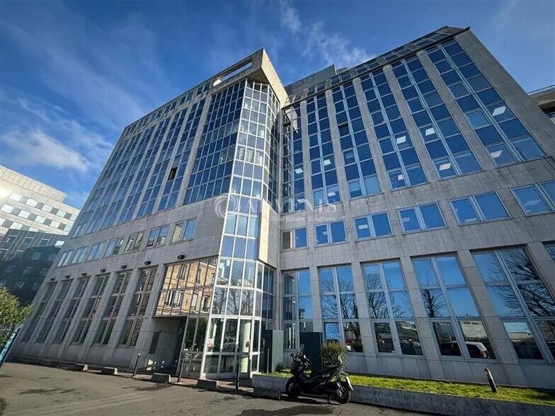 Bureau dans Charenton-le-Pont à louer - Photo de l’immeuble – Image 1 sur 6