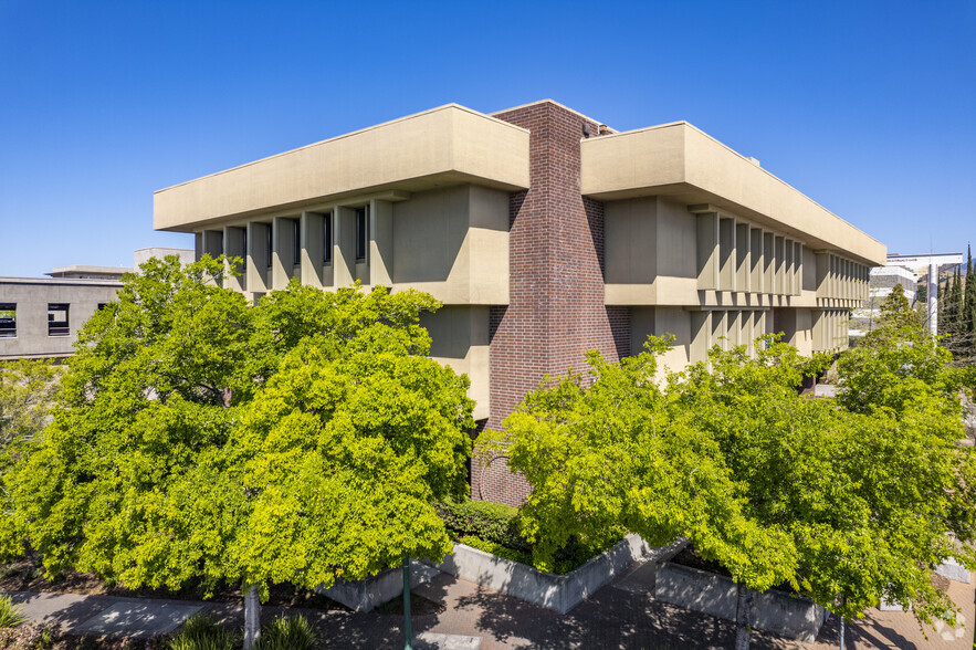 1660 Olympic Blvd, Walnut Creek, CA à louer - Photo de l’immeuble – Image 3 sur 6