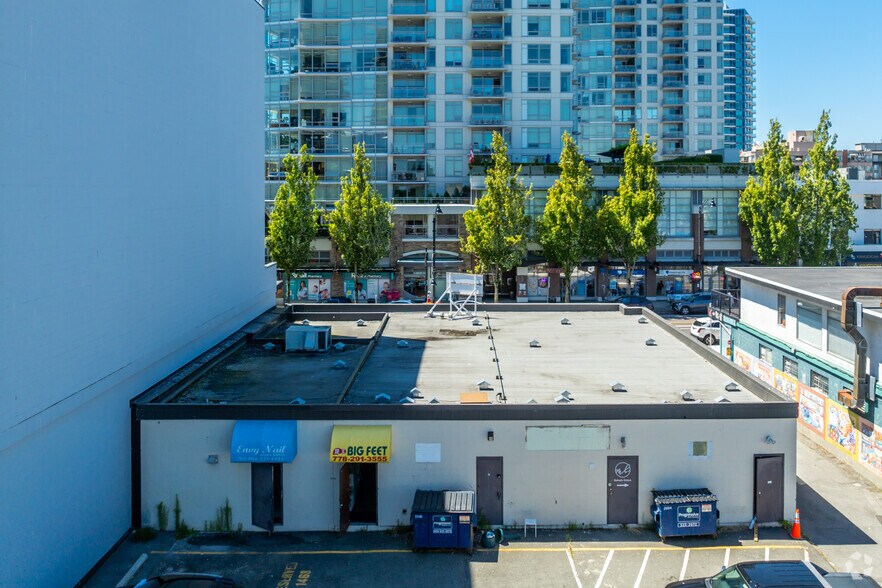 1468 Johnston Rd, White Rock, BC à vendre - Photo de l’immeuble – Image 3 sur 4