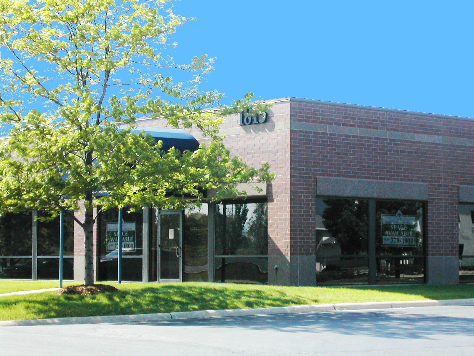 1811-1815 W Diehl Rd, Naperville, IL à louer Photo de l’immeuble– Image 1 sur 14