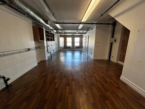 4306 3rd Ave, Brooklyn, NY à louer Photo de l’immeuble– Image 1 sur 4