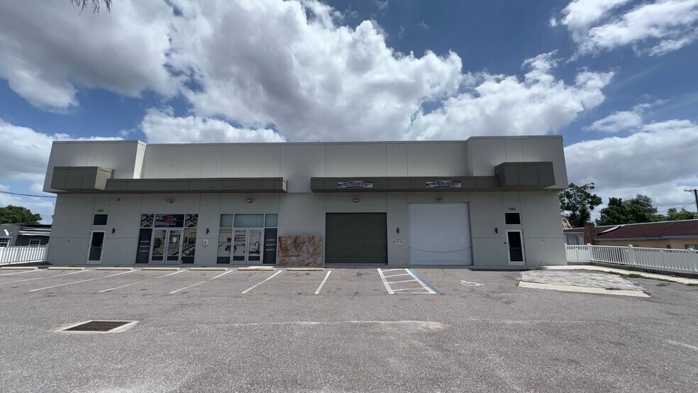 5007 N Lois Ave, Tampa, FL à vendre - Photo de l’immeuble – Image 3 sur 11