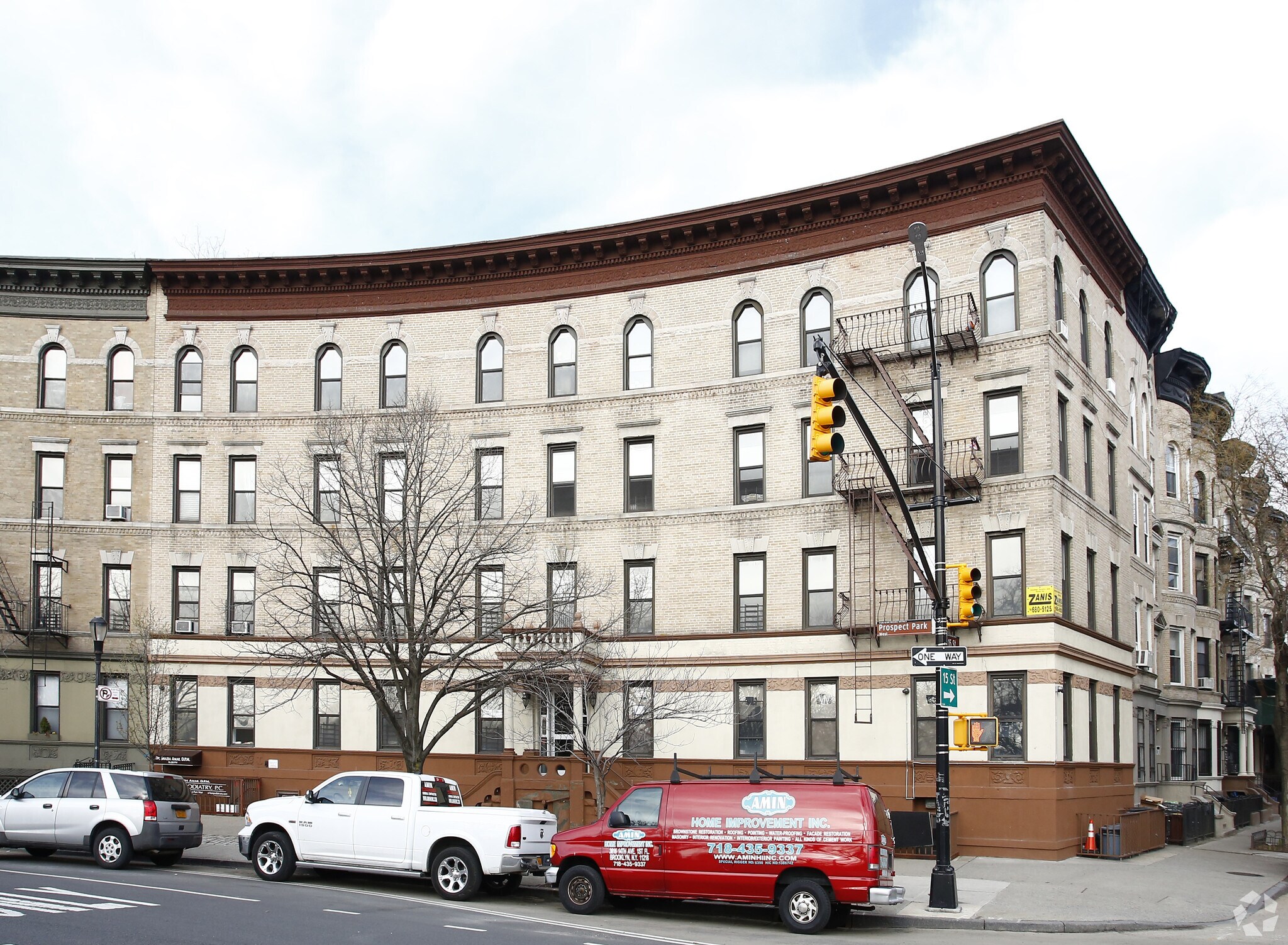 196-200 Prospect Park W, Brooklyn, NY à louer Photo de l’immeuble– Image 1 sur 3