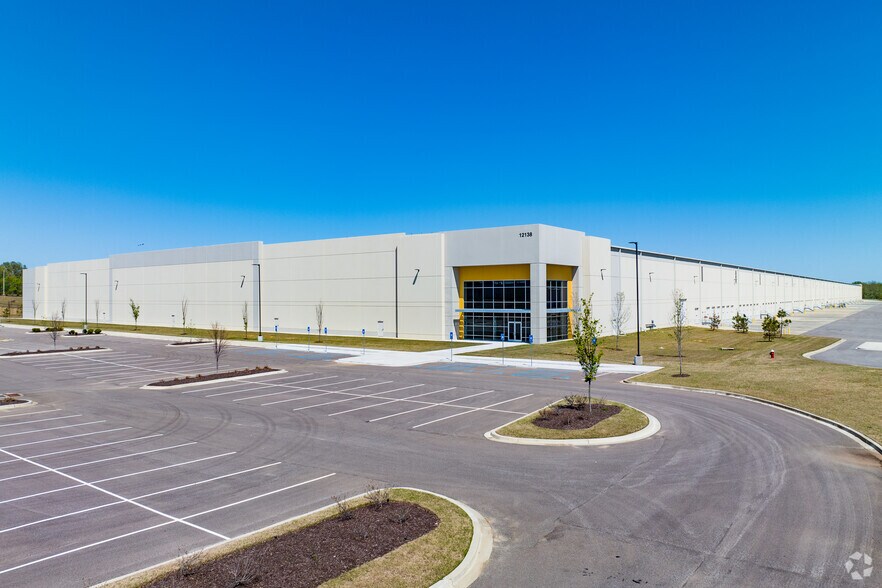 12138 Forest Park Dr, Olive Branch, MS à louer - Photo de l’immeuble – Image 2 sur 16