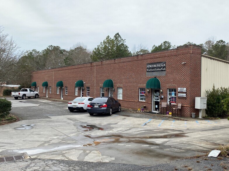 3827 Broad River Rd, Columbia, SC à louer - Photo de l’immeuble – Image 1 sur 4
