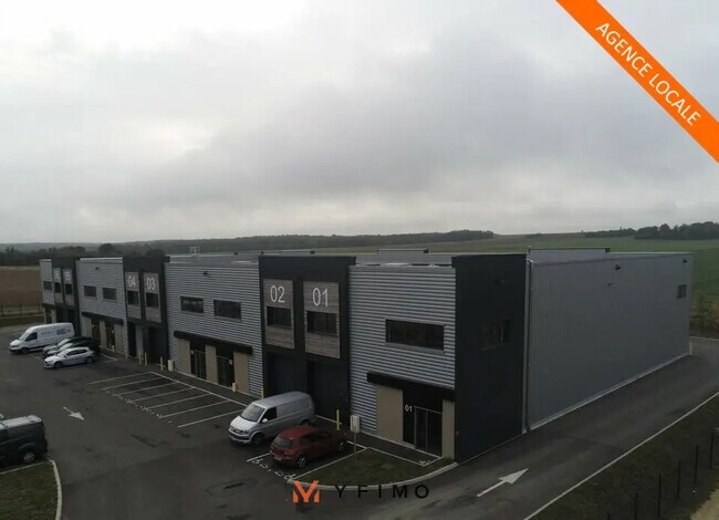 Plus de détails pour Local d'activités à louer