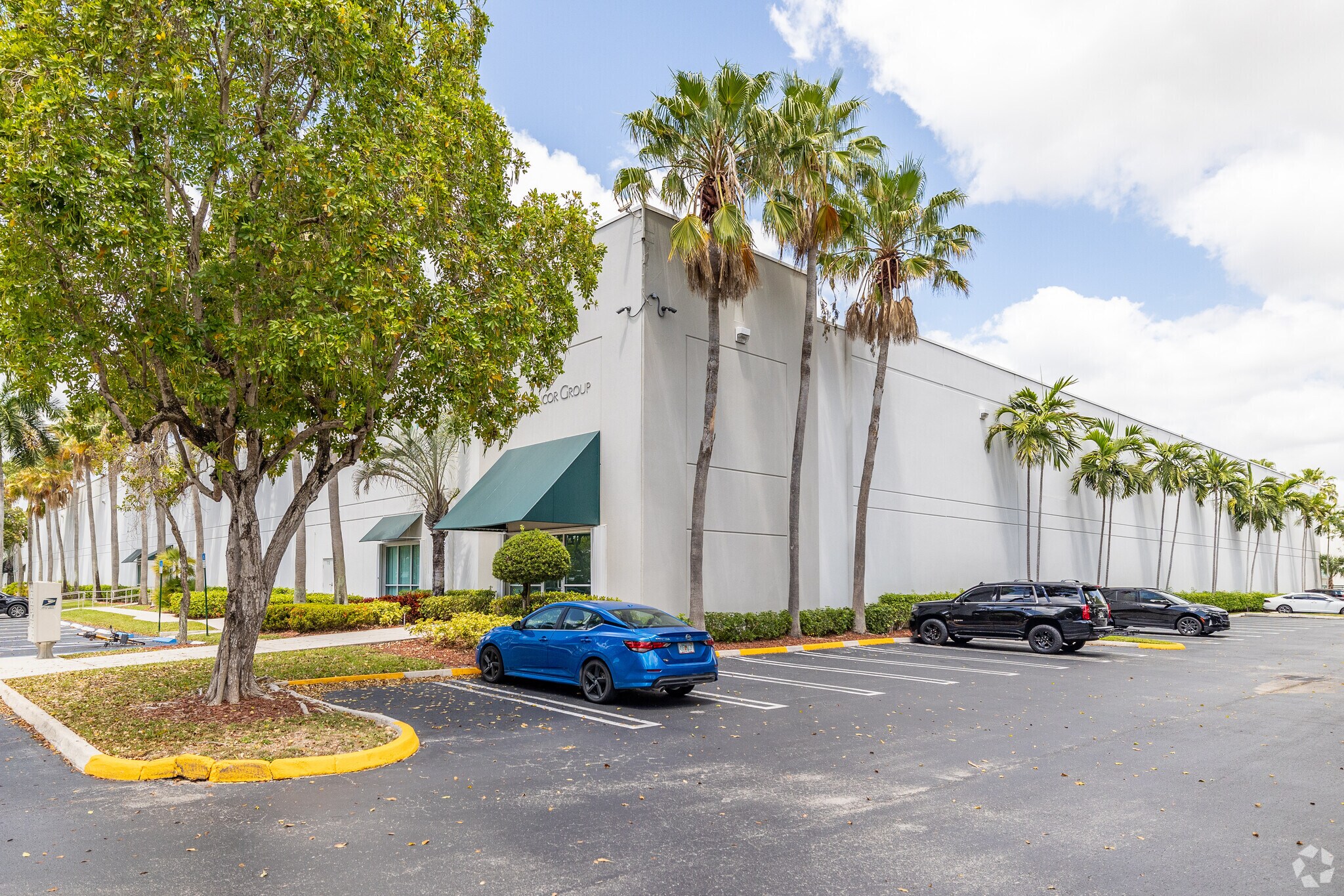 2000 NW 97th Ave, Doral, FL à louer Photo principale– Image 1 sur 13