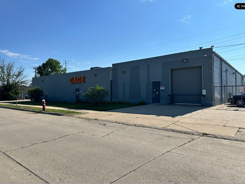 23494 Amber Ave, Warren, MI à vendre - Photo principale – Image 1 sur 1