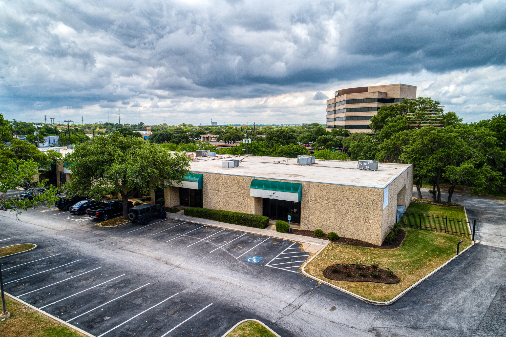 2800 NE Loop 410, San Antonio, TX à louer Photo de l’immeuble– Image 1 sur 28