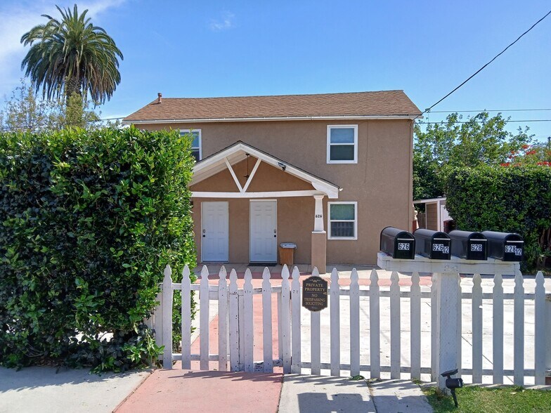 626 E 3rd St, Santa Ana, CA à vendre - Photo de l’immeuble – Image 2 sur 9