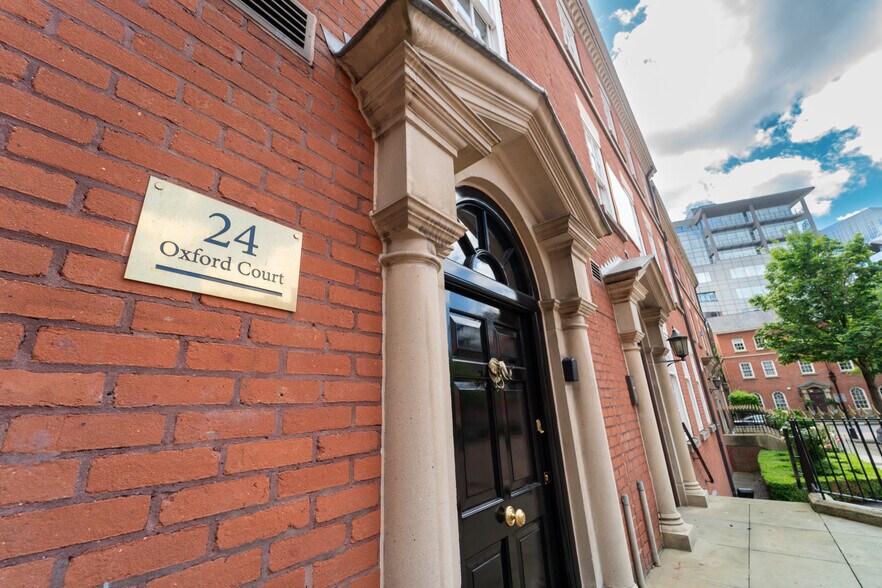 24 Oxford Ct, Manchester à louer - Photo de l’immeuble – Image 3 sur 10