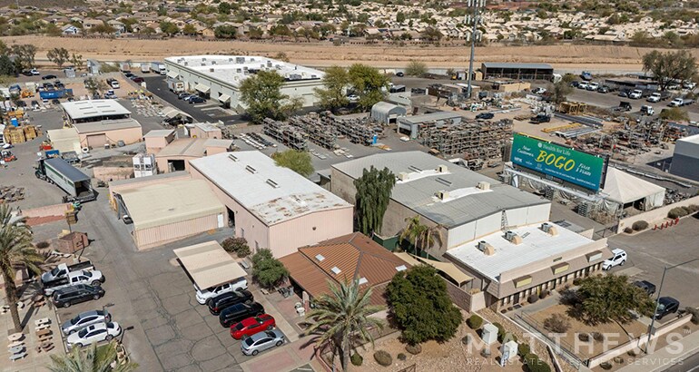 1958 E Deer Valley Rd, Phoenix, AZ à vendre - Photo principale – Image 3 sur 3