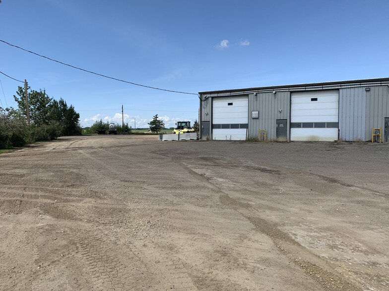 4000 Landry Ave, Red Deer County, AB à louer - Photo de l’immeuble – Image 3 sur 32