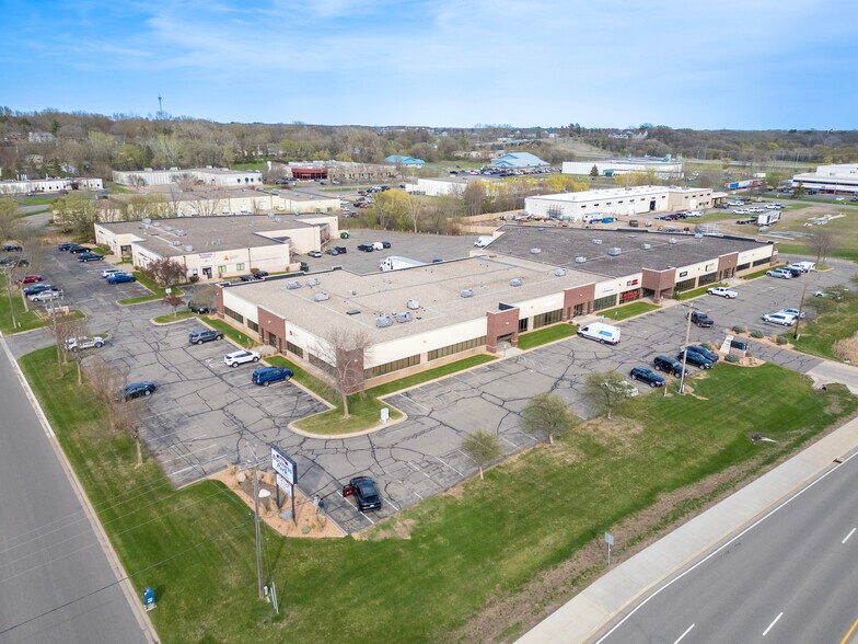 1000 S Benton Dr, Sauk Rapids, MN à vendre - Aérien – Image 1 sur 20