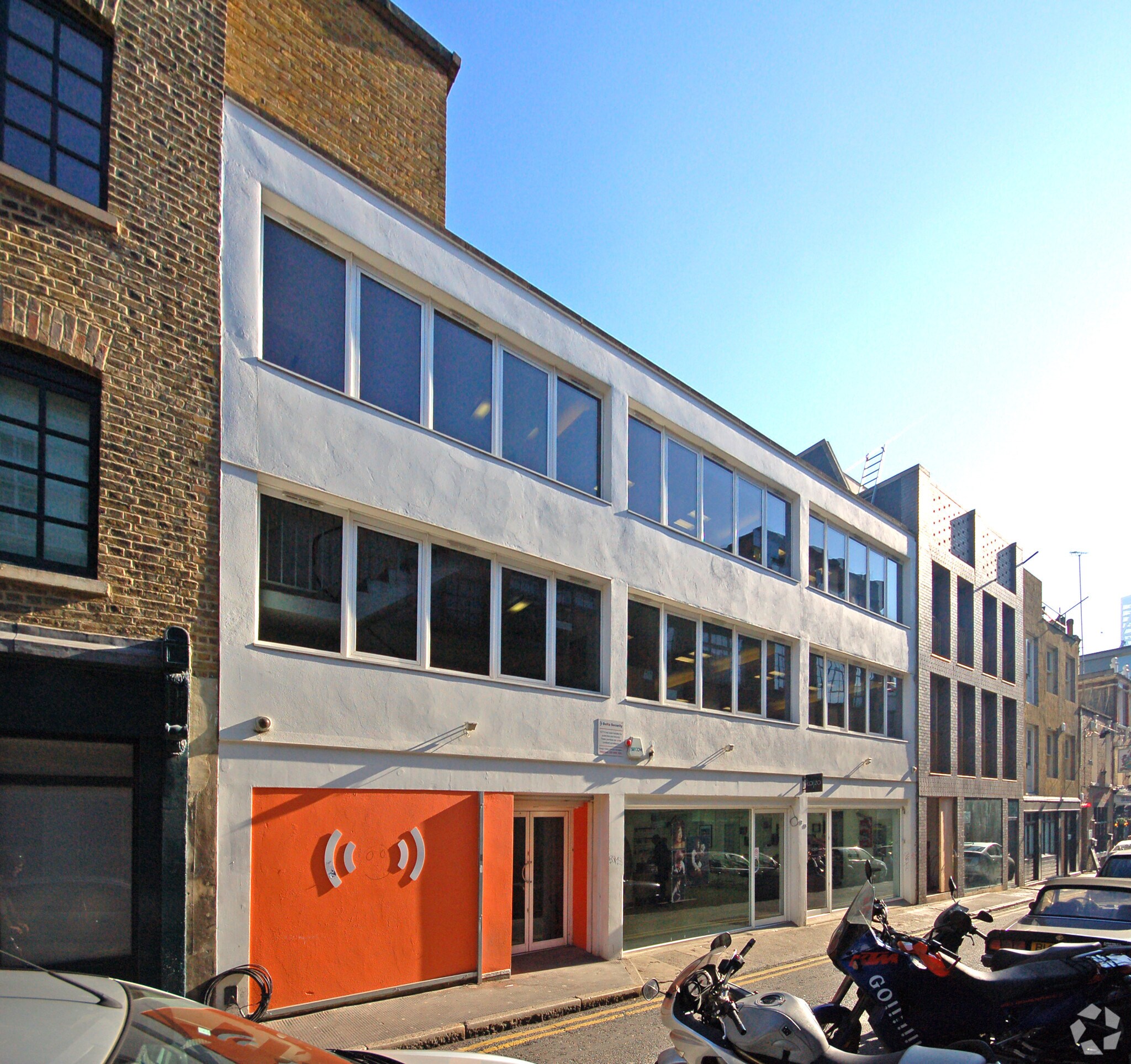 67 Charlotte Rd, Londres à louer Photo principale– Image 1 sur 3