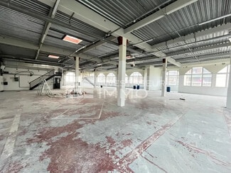 Plus de détails pour Local d'activités à louer