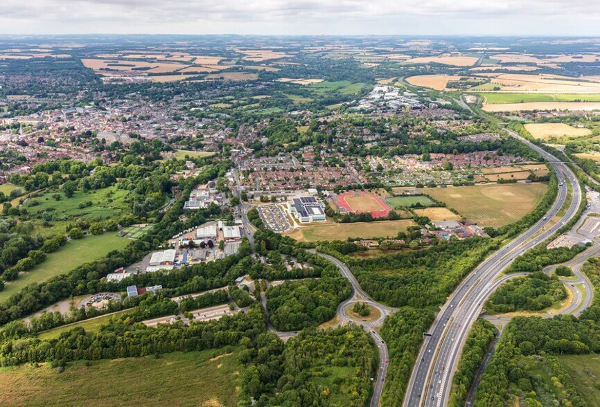 Bar End Rd, Winchester à louer - Aérien – Image 2 sur 2