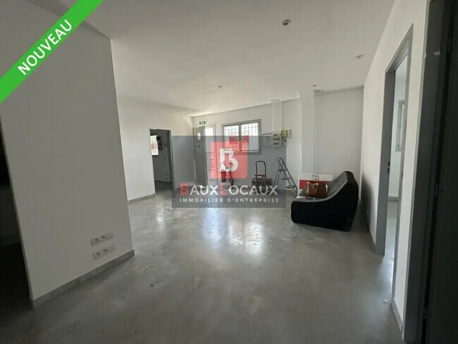 Plus de détails pour Bureau à vendre