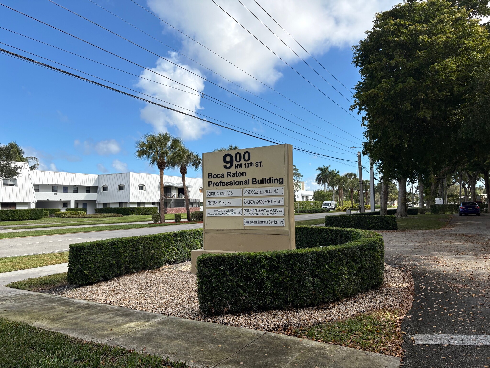 900 NW 13th St, Boca Raton, FL à louer Photo de l’immeuble– Image 1 sur 14