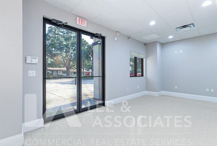 88 E Broad St, Winter Garden, FL à louer - Photo de l’immeuble – Image 3 sur 11