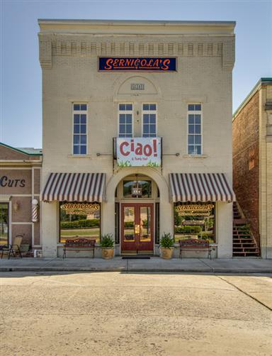 106 Tennessee Ave S, Cowan, TN à vendre - Photo intérieure – Image 2 sur 21