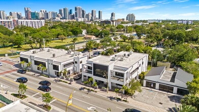 914 NW 6th St, Fort Lauderdale, FL à louer Photo intérieure– Image 1 sur 22