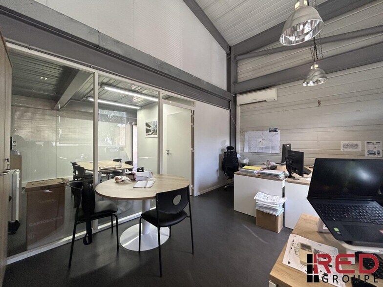 Bureau dans Aix-en-Provence à louer - Photo de l’immeuble – Image 3 sur 3